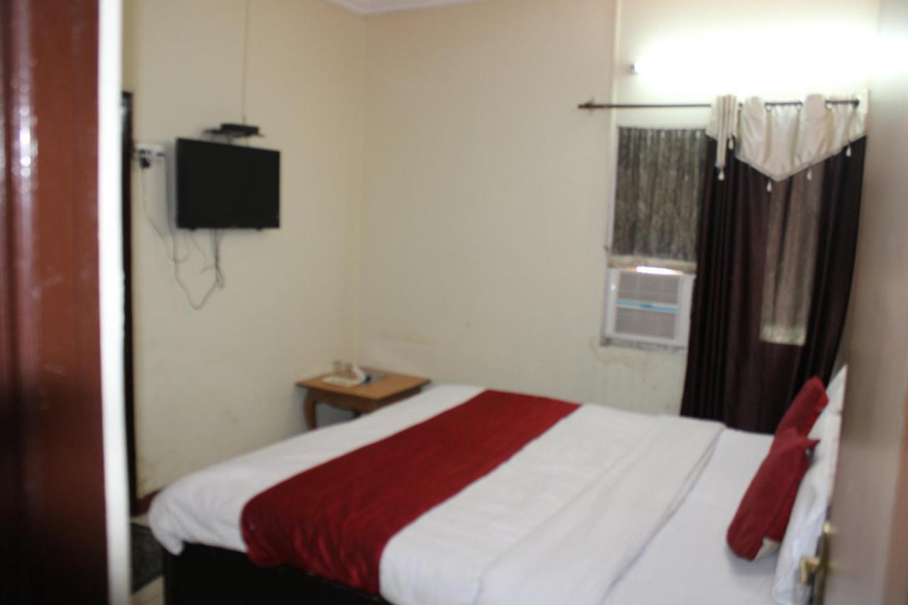 Hotel Diamond Palace Chandigarh Luaran gambar